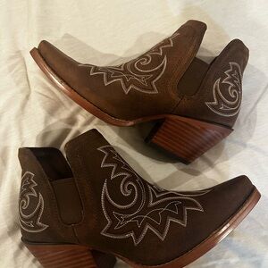 Durango Embroidered Brown Ankle Booties